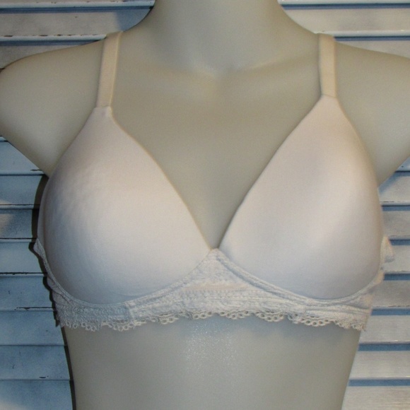Warner's size 36B white lace trim bra style 92012 - Picture 8 of 8
